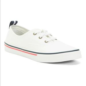 Women’s Comfy Sneakers